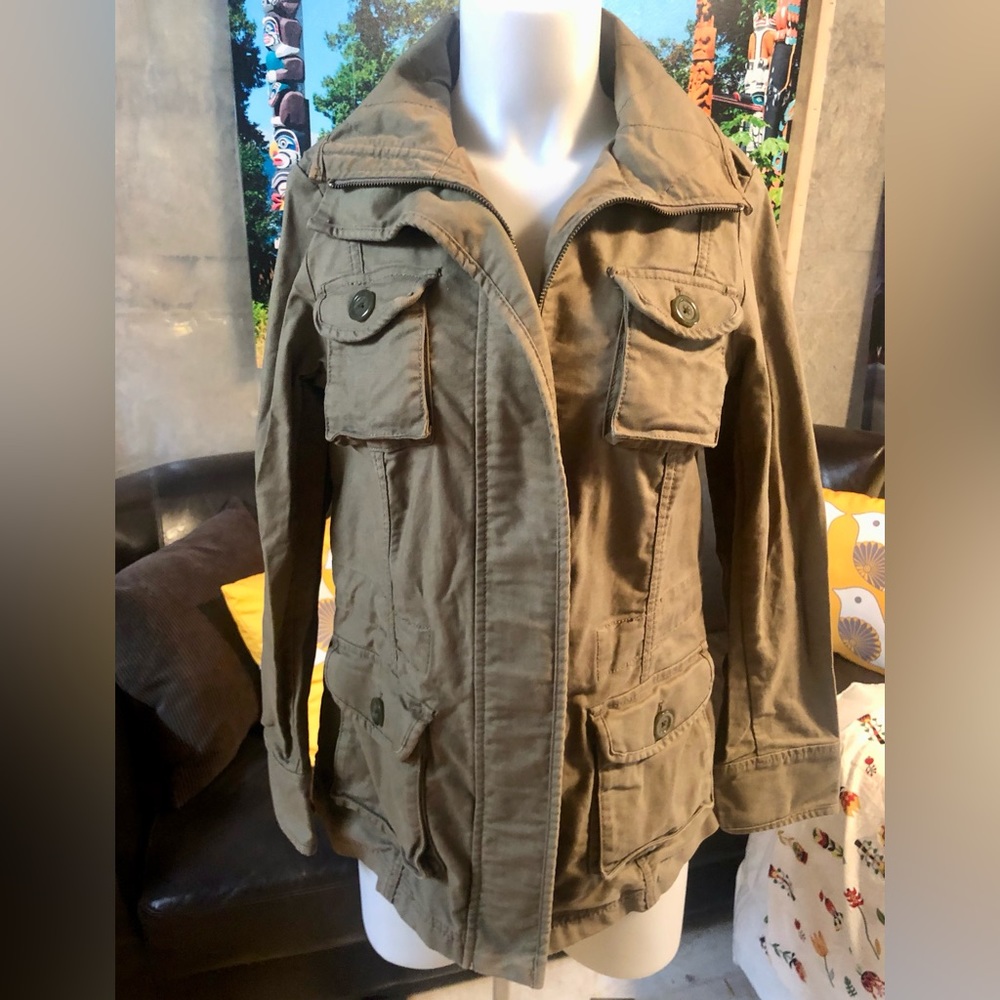 Gap light army green utility jacket. Size small.  Excellent condition.